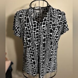 size medium womens  casual dress black white print blouse shirt